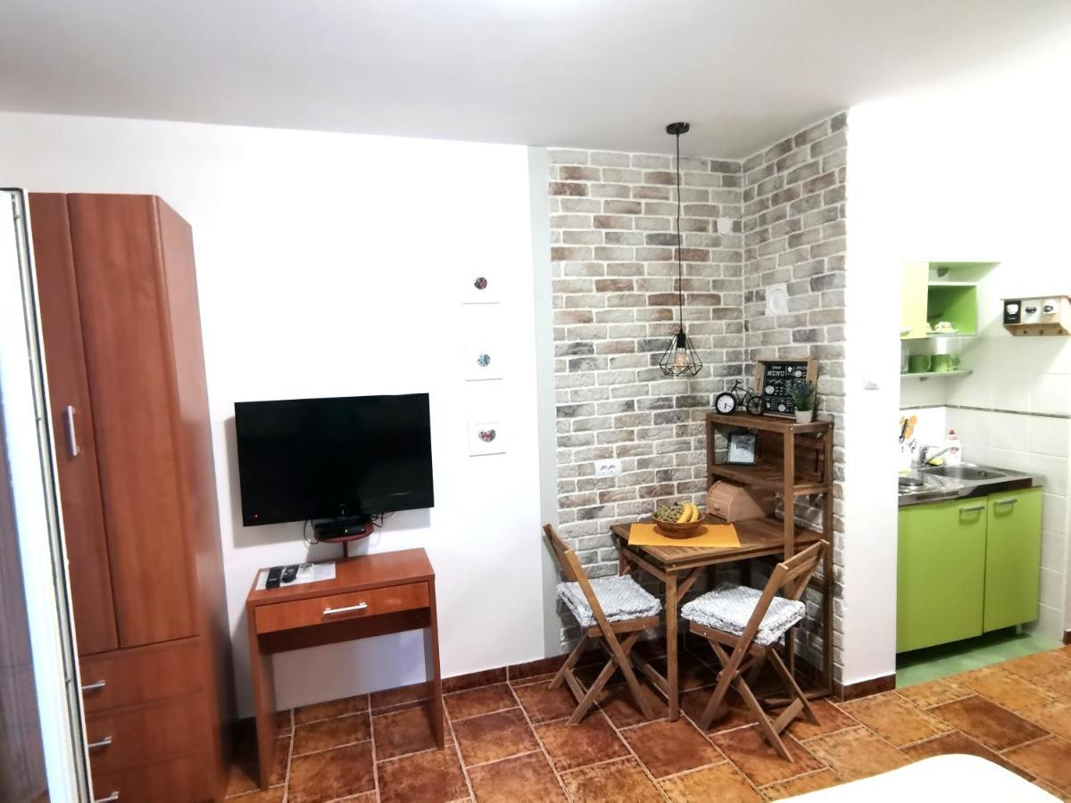 Apartments Maris Petrovac Exterior photo